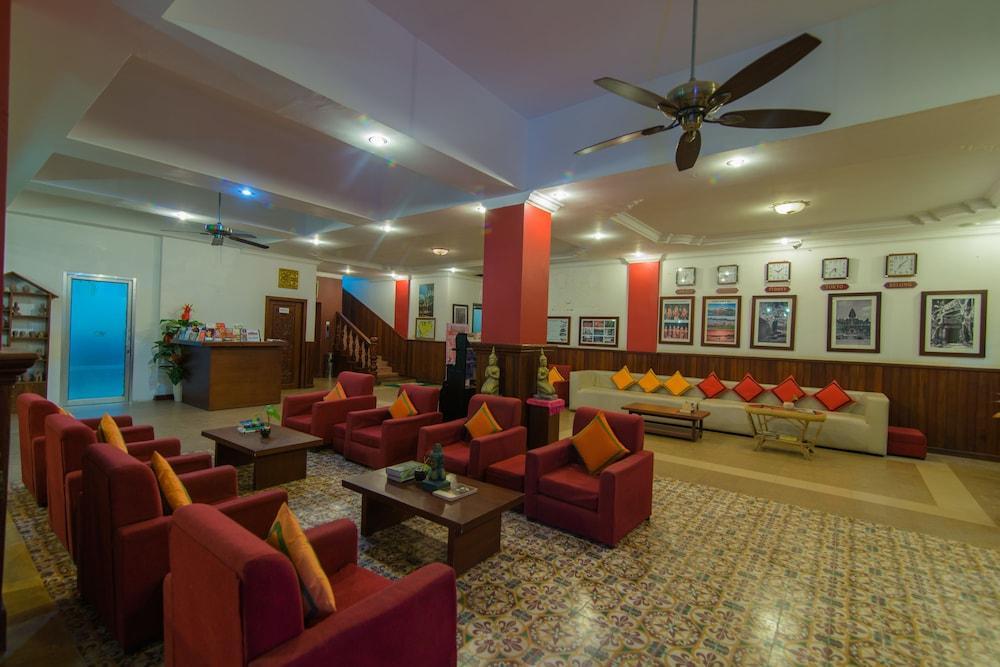 Mekong Angkor Palace Hotel Siem Reap Esterno foto